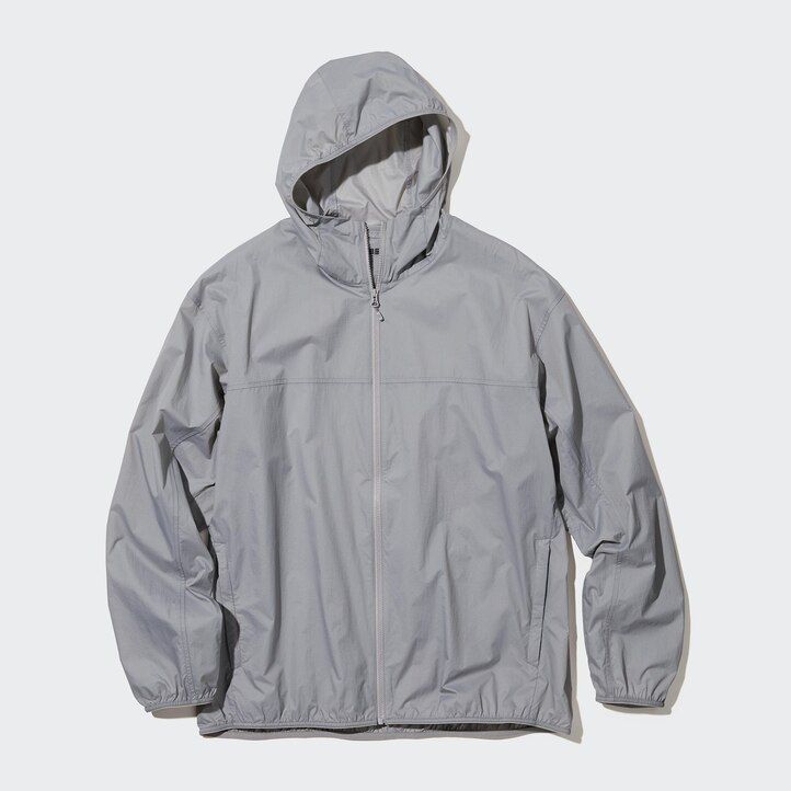chaquetas uniqlo naranjas con protección uv y corte 3d para hombre.