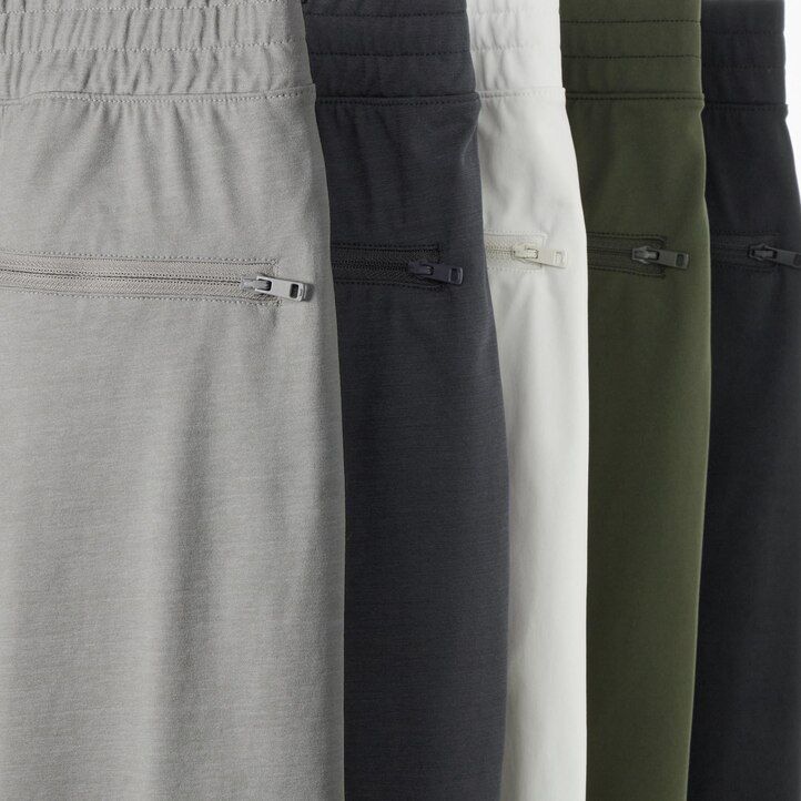 pantalones deportivos uniqlo ultra stretch dry ex para hombre gris oscuro