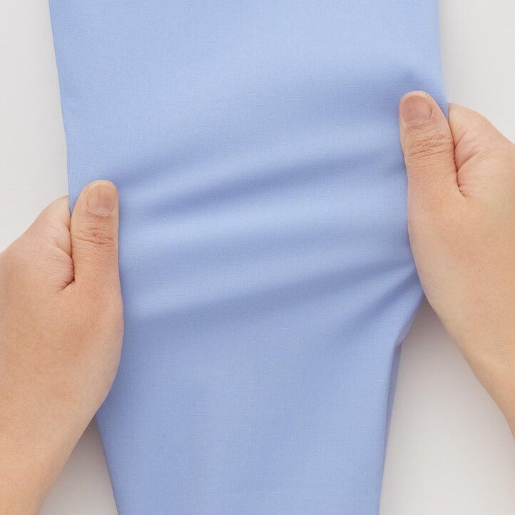 camiseta uniqlo easyre de tela ancha elástica de corte entallado para hombre cuello regular azul