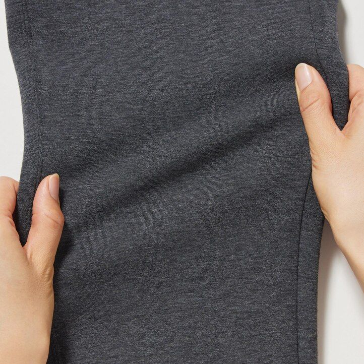 pantalones elásticos secos uniqlo para hombre gris claro