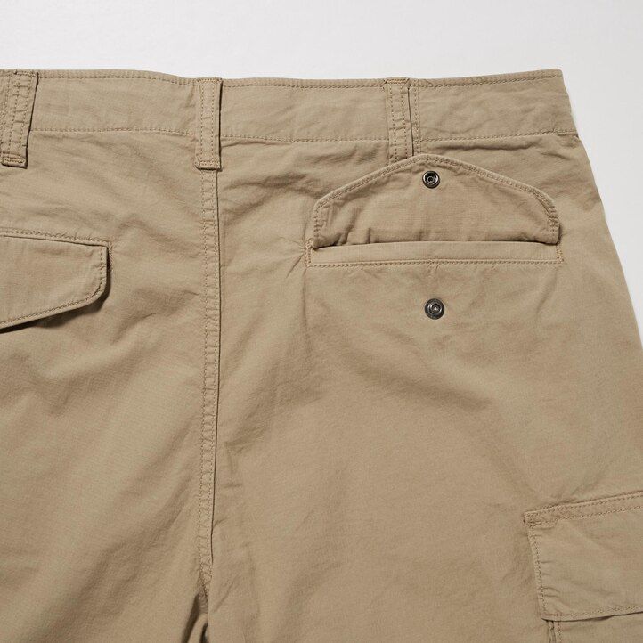 pantalones blancos para hombre de uniqlorgos