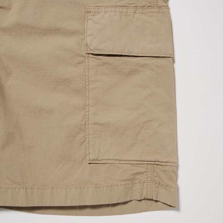 pantalones blancos para hombre de uniqlorgos