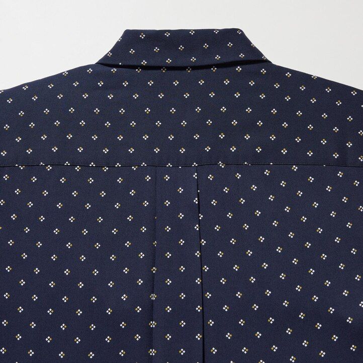 blusa de mujer con mangas estampadas de rayón uniqlo azul marino