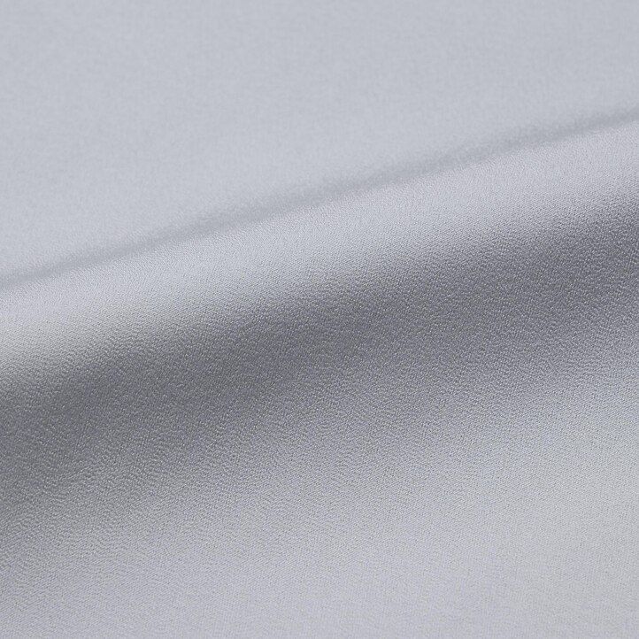 blusa blanca con mangas de satén uniqlo para mujer