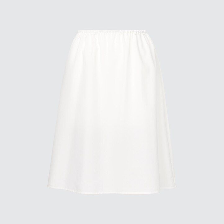 vestido blanco con mangas abullonadas y estampado de uniqlo para mujer