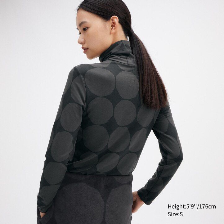 camiseta térmica uniqlo heattech con estampado de puntos y mangas para mujer color gris oscuro