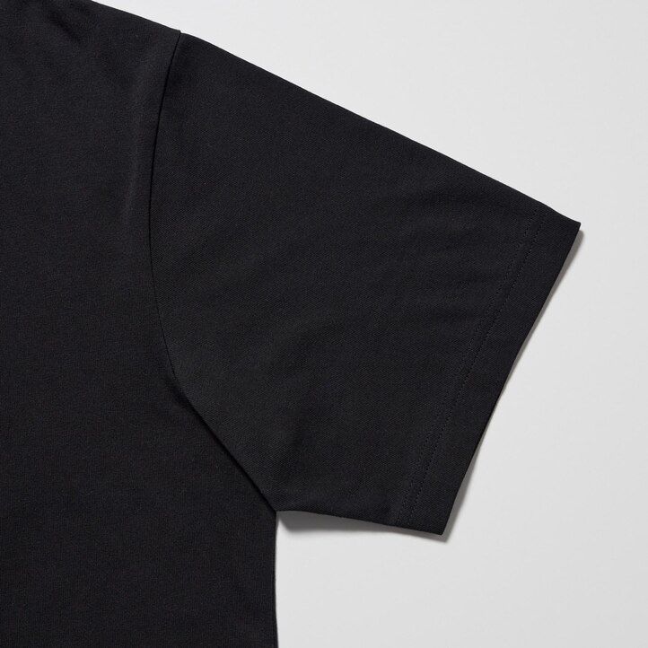 camisetas negras para mujer uniqlo peace for all con gráficos de akamai technologies