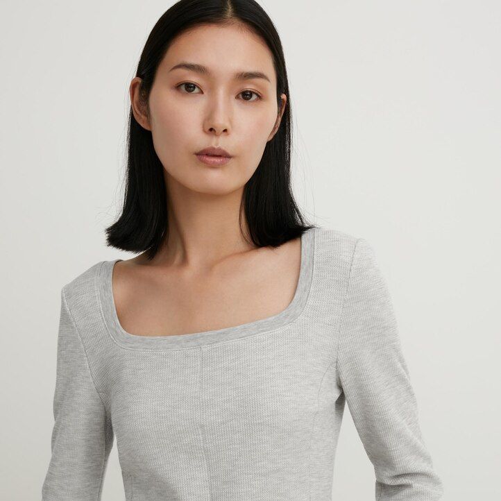 camiseta térmica uniqlo heattech extra warm waffle con cuello cuadrado y mangas para mujer color negro