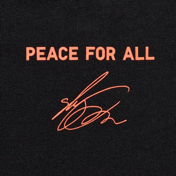 camisetas negras para mujer uniqlo peace for all graphic shingo kunieda