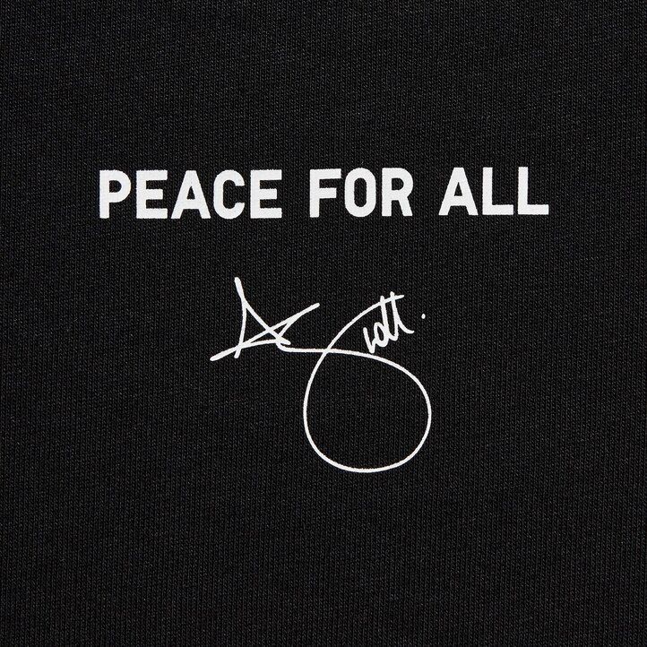 camisetas negras uniqlo peace for all graphic adam scott para mujer
