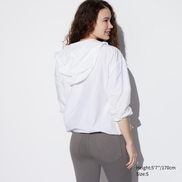 tops uniqlo ultra stretch blancos para mujer