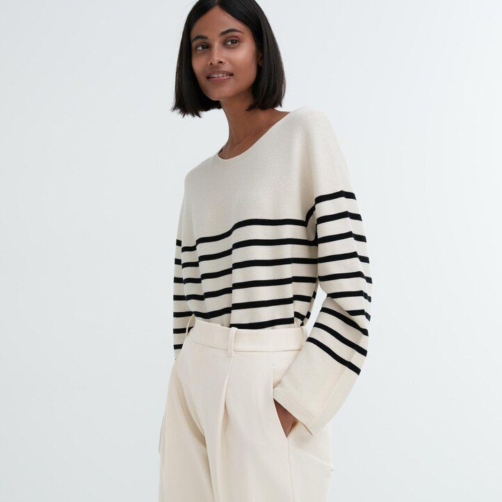 tops plisados uniqlo heattech para mujer en beige