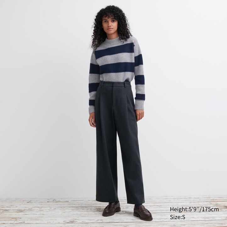 tops de mujer de pernera ancha plisados de jersey cepillado gris oscuro de uniqlo